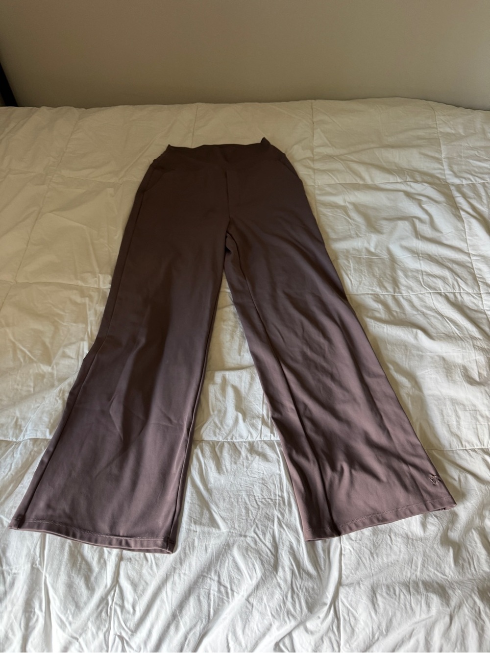 G4Free Yoga Dress Pants Size XS(4) Straight Leg Taupe Mauve Stretchy Work Wear
